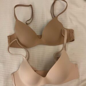 Victoria's Secret lightly lined wireless bra set 32a